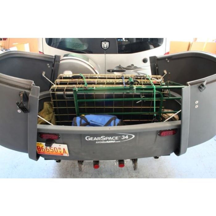 Lockable hitch cargo online carrier